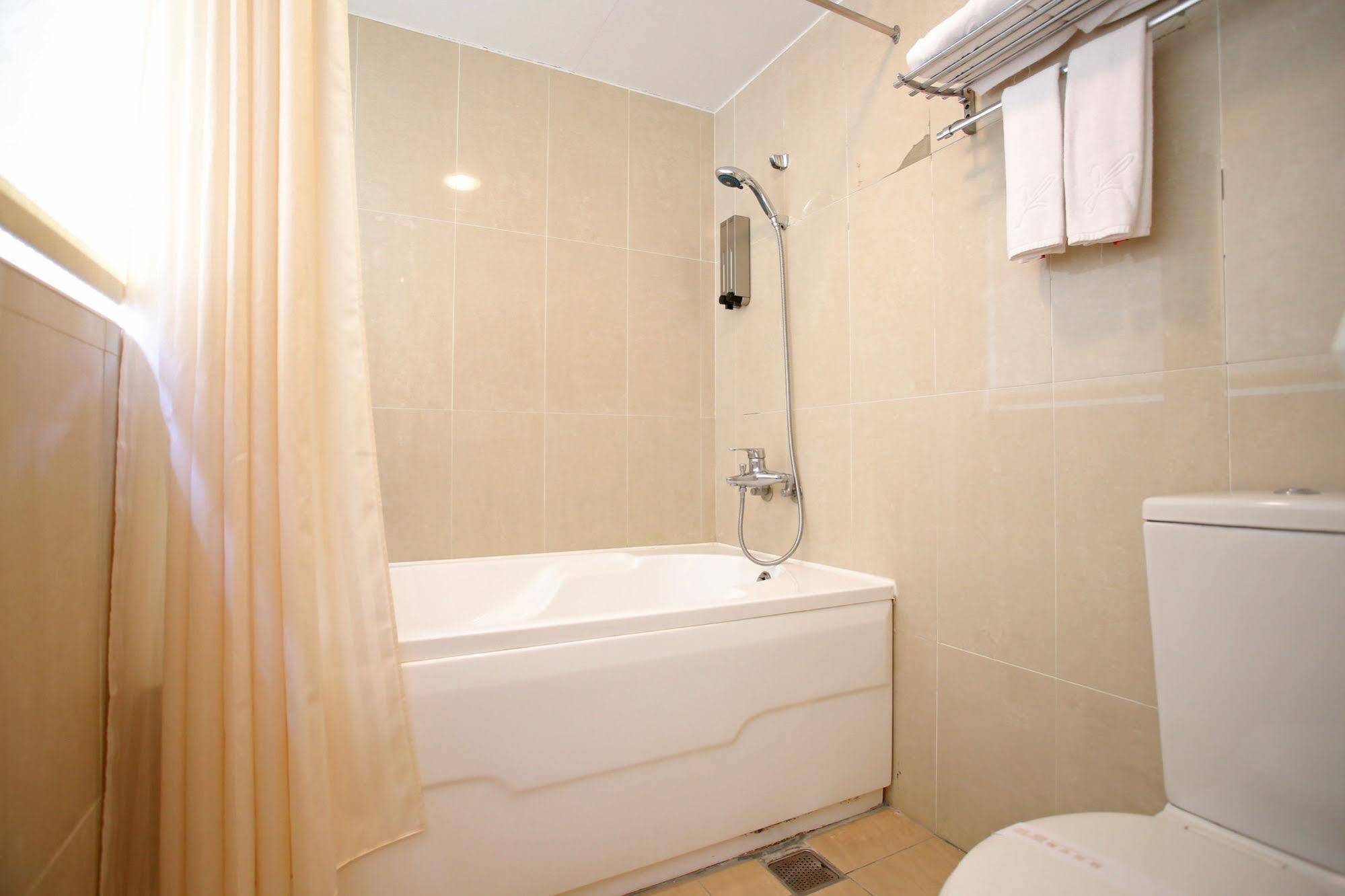 Elegance Hotel Taipeh Exterior foto